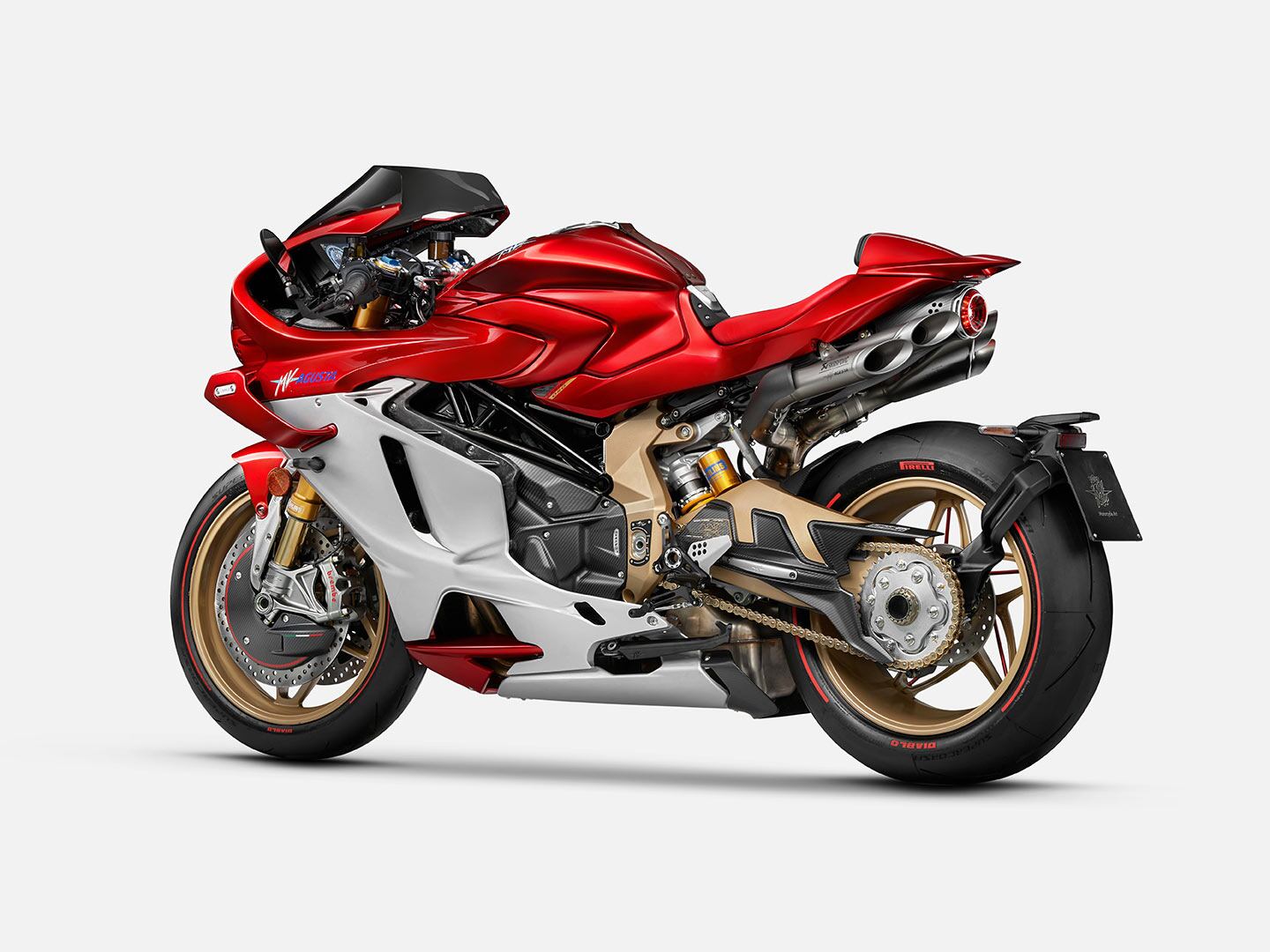A trellis frame, carbon fiber, and electronic Öhlins suspension elevate this superbike to a Serie Oro model.