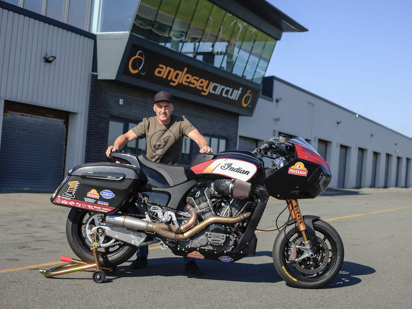 Indian Motorcycle brings the thunder to  Goodwood Festival of Speed with the Challenger RR and FTR750