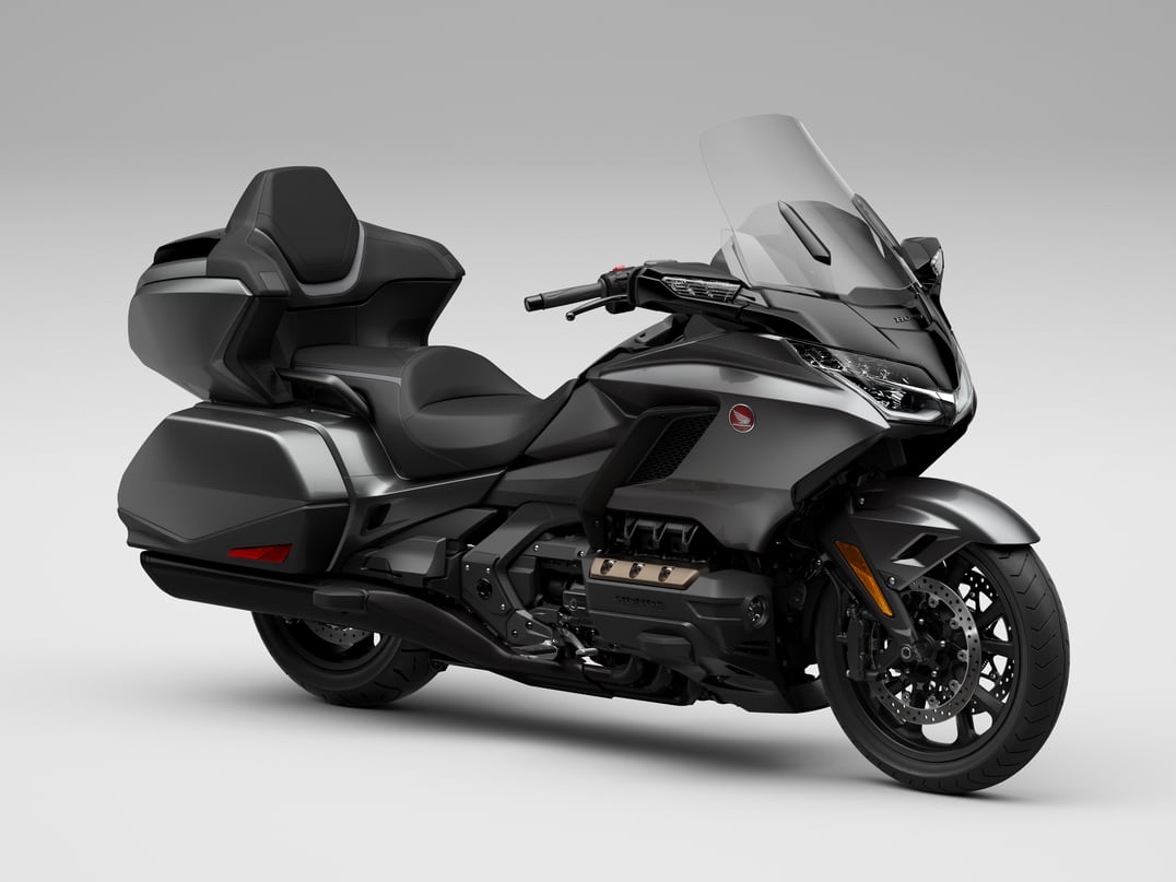 Check out the stealthy black finishes on the mufflers, suspension, and trim. The sixth-generation definitely looks like a Gold Wing, but a more compact design gives it a more modern and agile look.