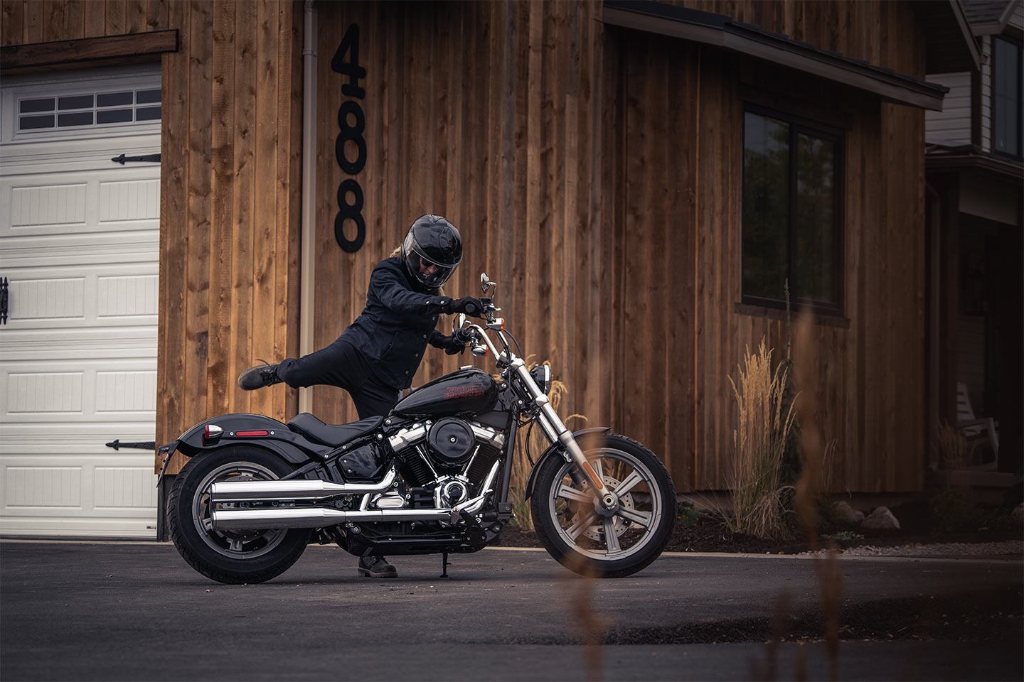 The Oxford Dictionary’s definition of <i>standard</i>: “an idea or thing used as a measure, norm, or model in comparative evaluations.” In other words, the Softail Standard isn’t standard, as in basic; it’s <i>the</i> standard.