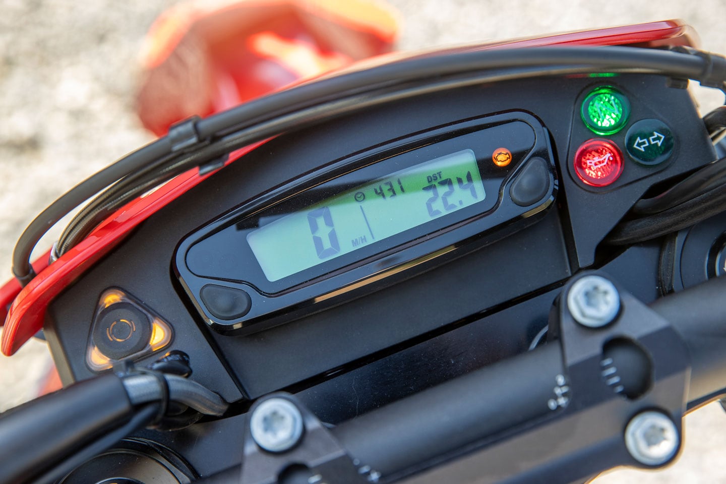 The information display offers very little. There is no fuel gauge, just a fuel light. Oh, and that illuminated triangle, that’s the ABS switch. Make sure to hold it down for nearly 10 seconds. When the light is on ABS is disabled.