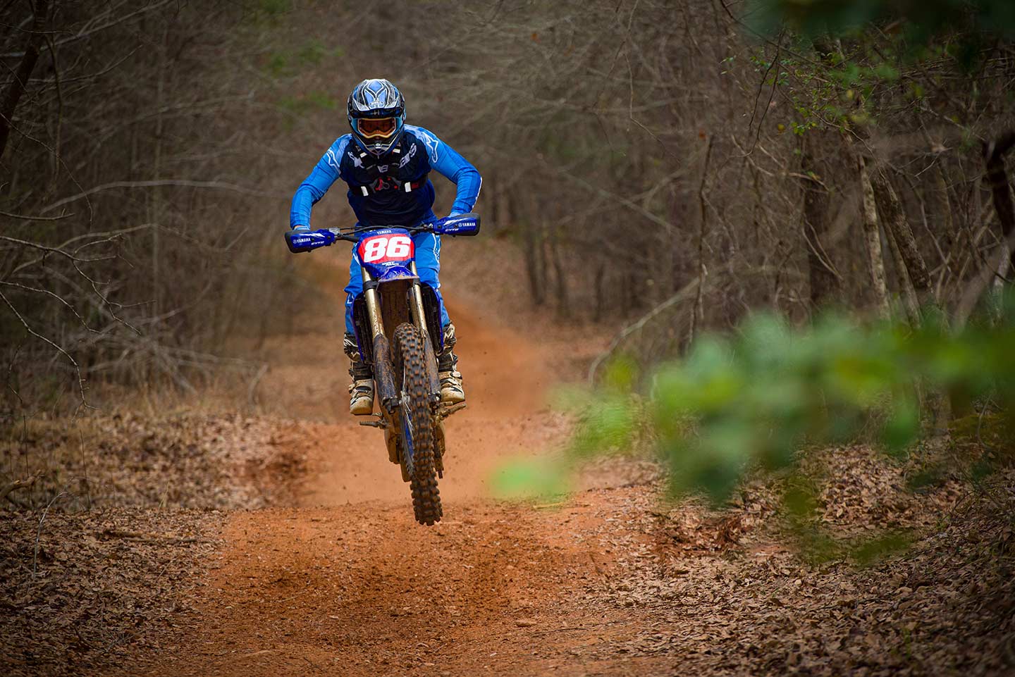 The KYB suspension on bLU cRU’s flagship cross-country racer is soft enough to be comfortable in the rocks, but firm enough for big rollers and G-outs.