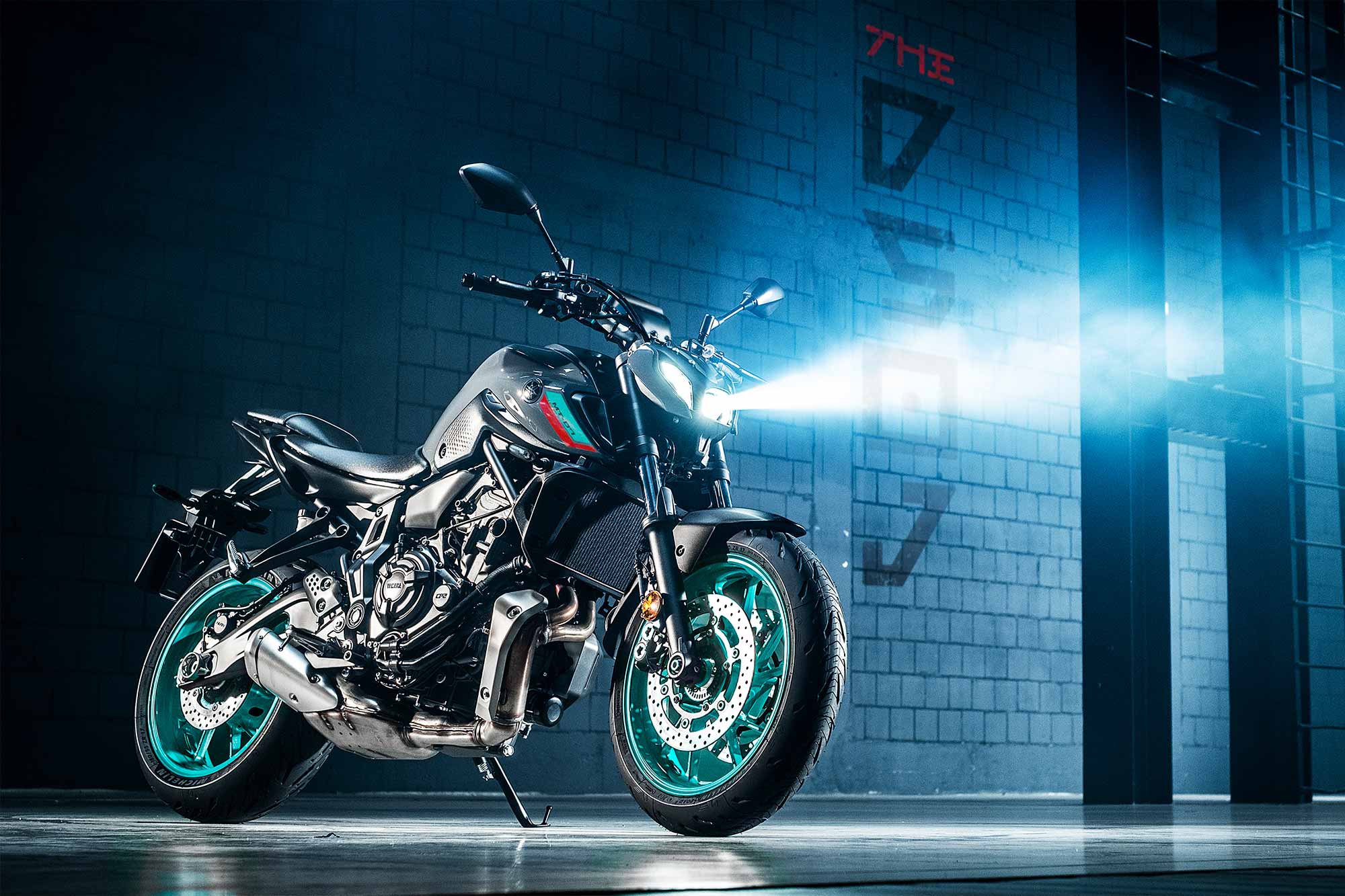 Yamaha uses the “Dark Side of Japan” tagline to remind you that its MT lineup has an aggressive side too.