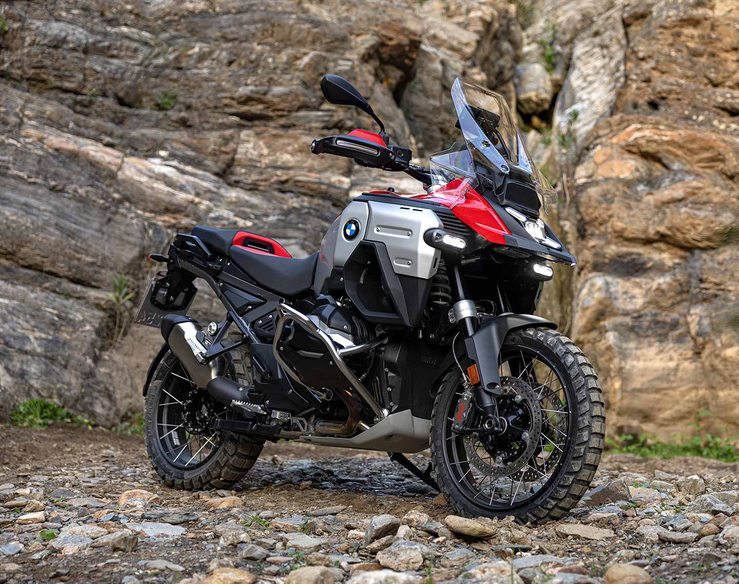 The 2025 BMW R 1300 GS Adventure rolls in with many of the same upgrades introduced on last year’s standard 1300 GS, but adds adjustable suspension, more ergonomic adjustability, and new luggage design.