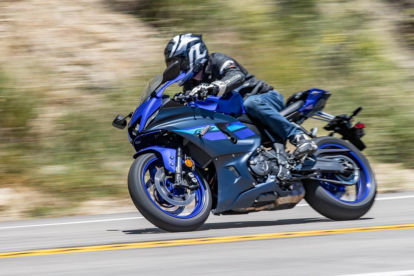 The R7’s 418-pound measured wet weight and agile chassis makes it an entertaining mount for canyon roads or trackdays.
