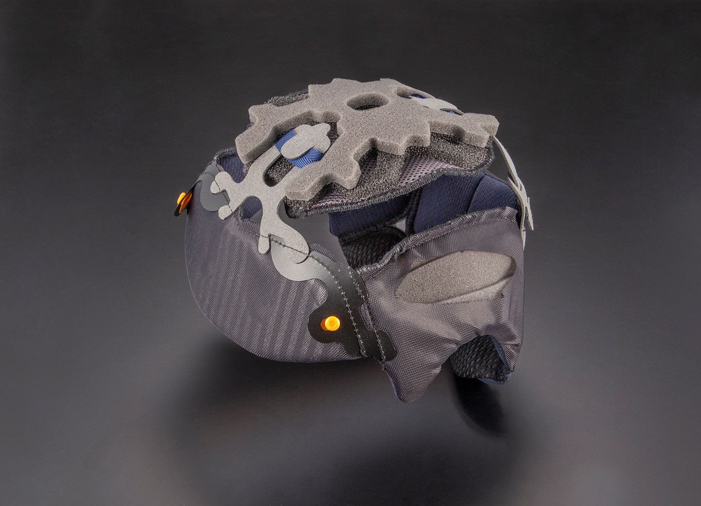 The XD-5’s liner is fully removable for washing and fit adjustments.