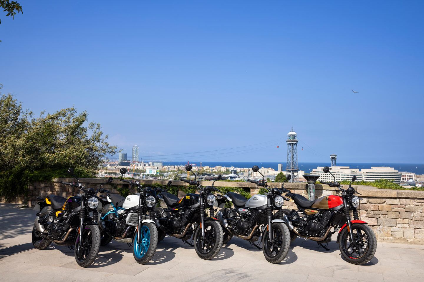 There are five color choices for the 2025 Guerrilla 450. From left to right: Yellow Ribbon, Brava Blue, Playa Black, Smoke Silver, and Gold Dip.