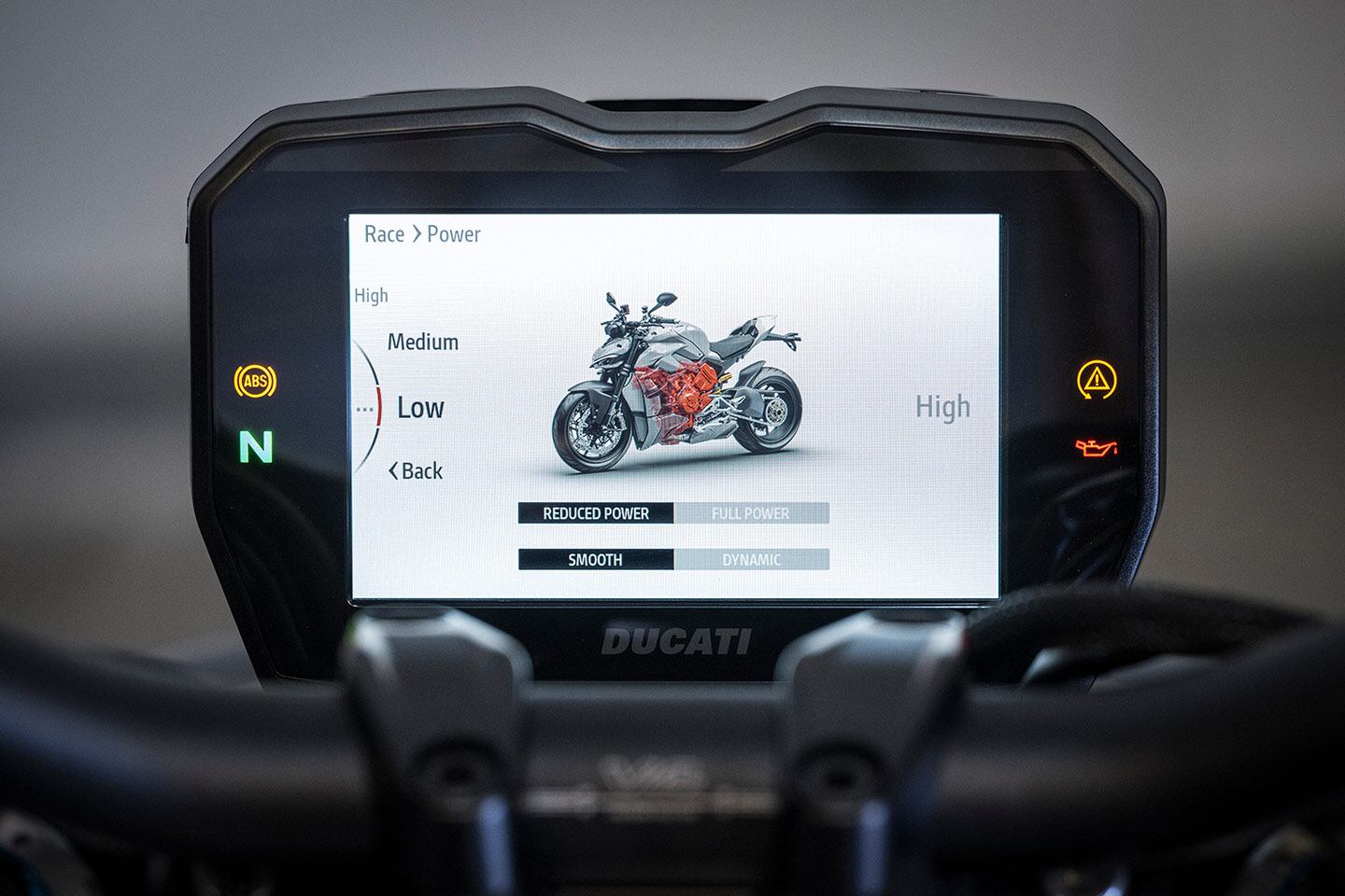 The TFT dash and well-thought-out graphic interfaces make changing settings intuitive.