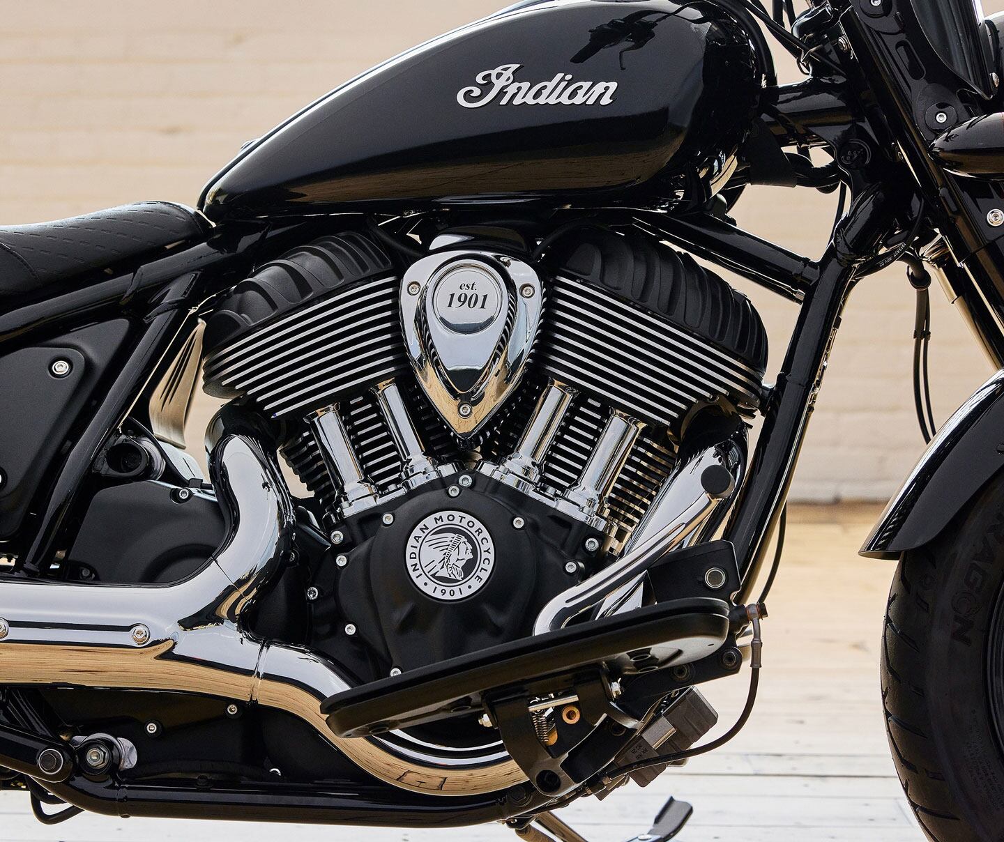 On the base model you get the air-cooled Thunder Stroke 111 V-twin, while the Super Chief Limited rolls with a bigger, more powerful Thunder Stroke 116 engine. (Accessorized model shown.)