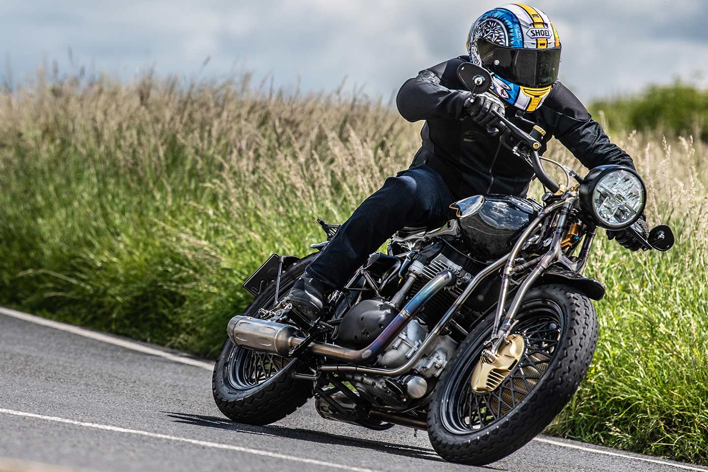 Despite the drum brakes and hardtail, the Praga ZS 800 is a joy to ride.