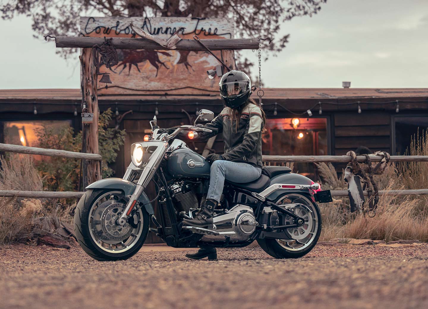 Lakester disc wheels aren’t the solid discs that the Fat Boy debuted with in 1990, but help the motorcycle be less affected by crosswinds.