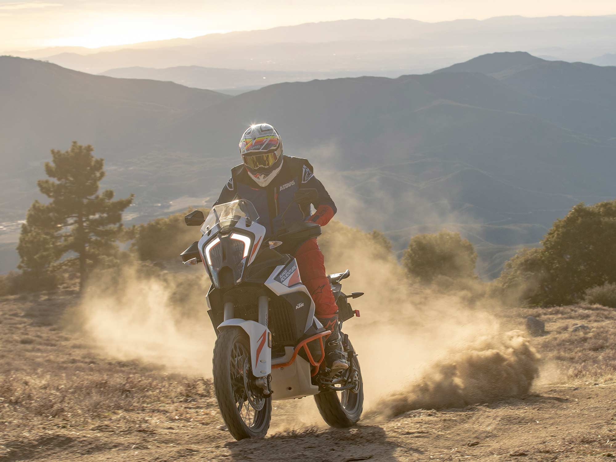 Front tire confidence has been increased with changes to the SAR’s chrome-moly frame.