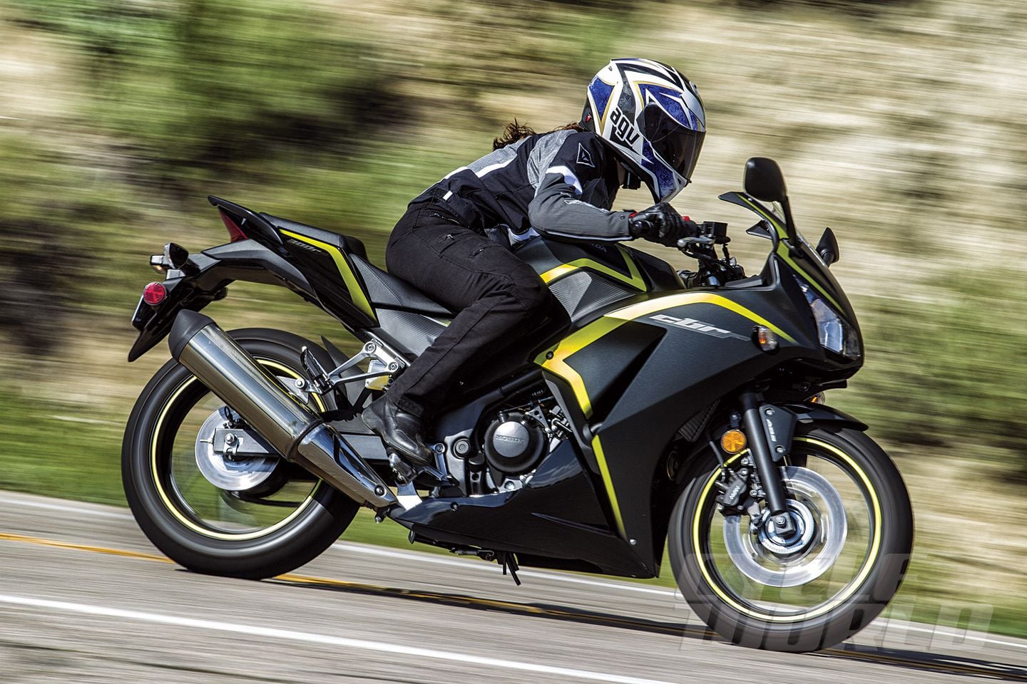 Yamaha cbr 300 hotsell