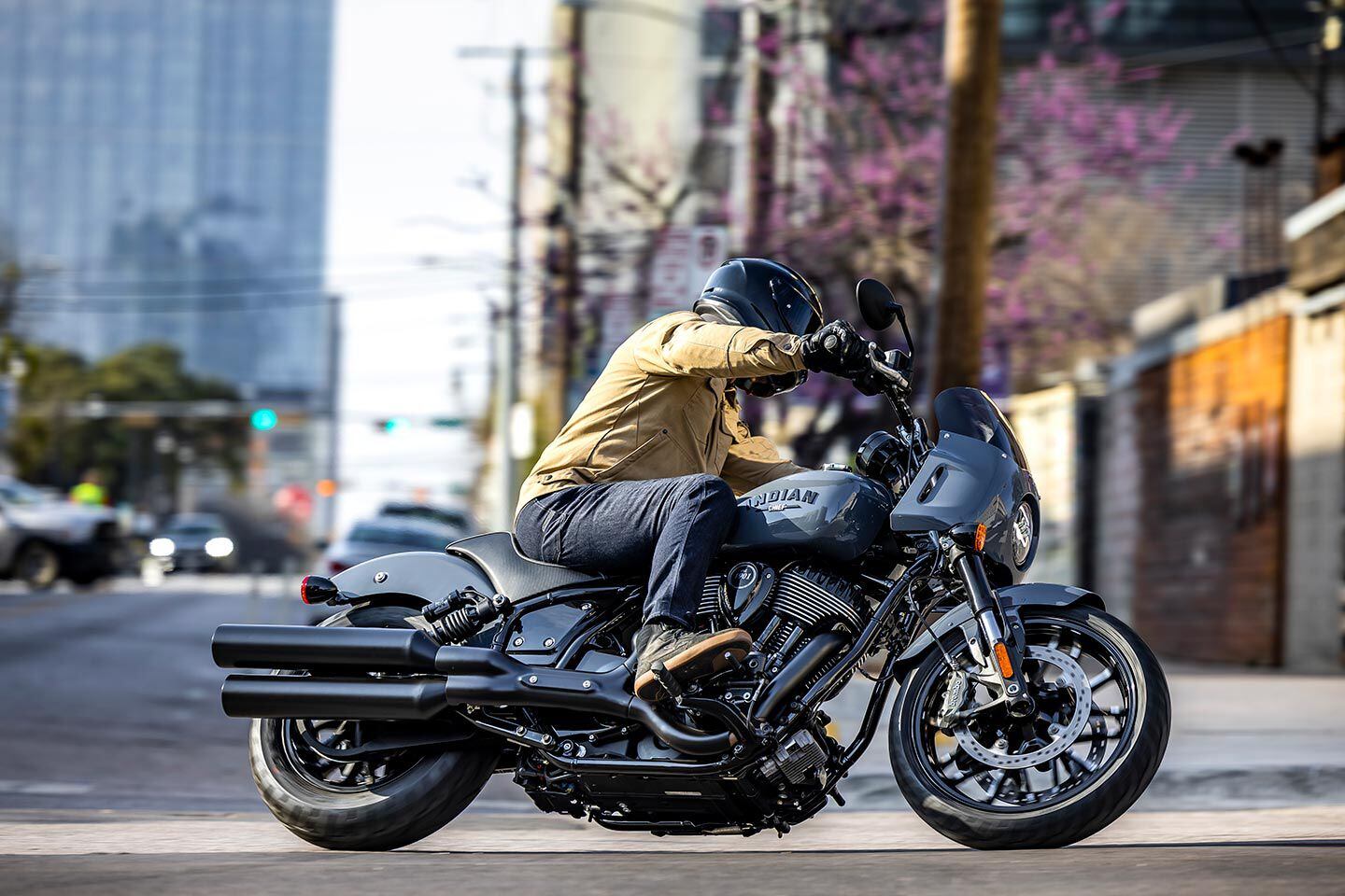 It may not sound like much, but that extra inch of rear-wheel travel makes the urban jungle an easier environment to tackle.