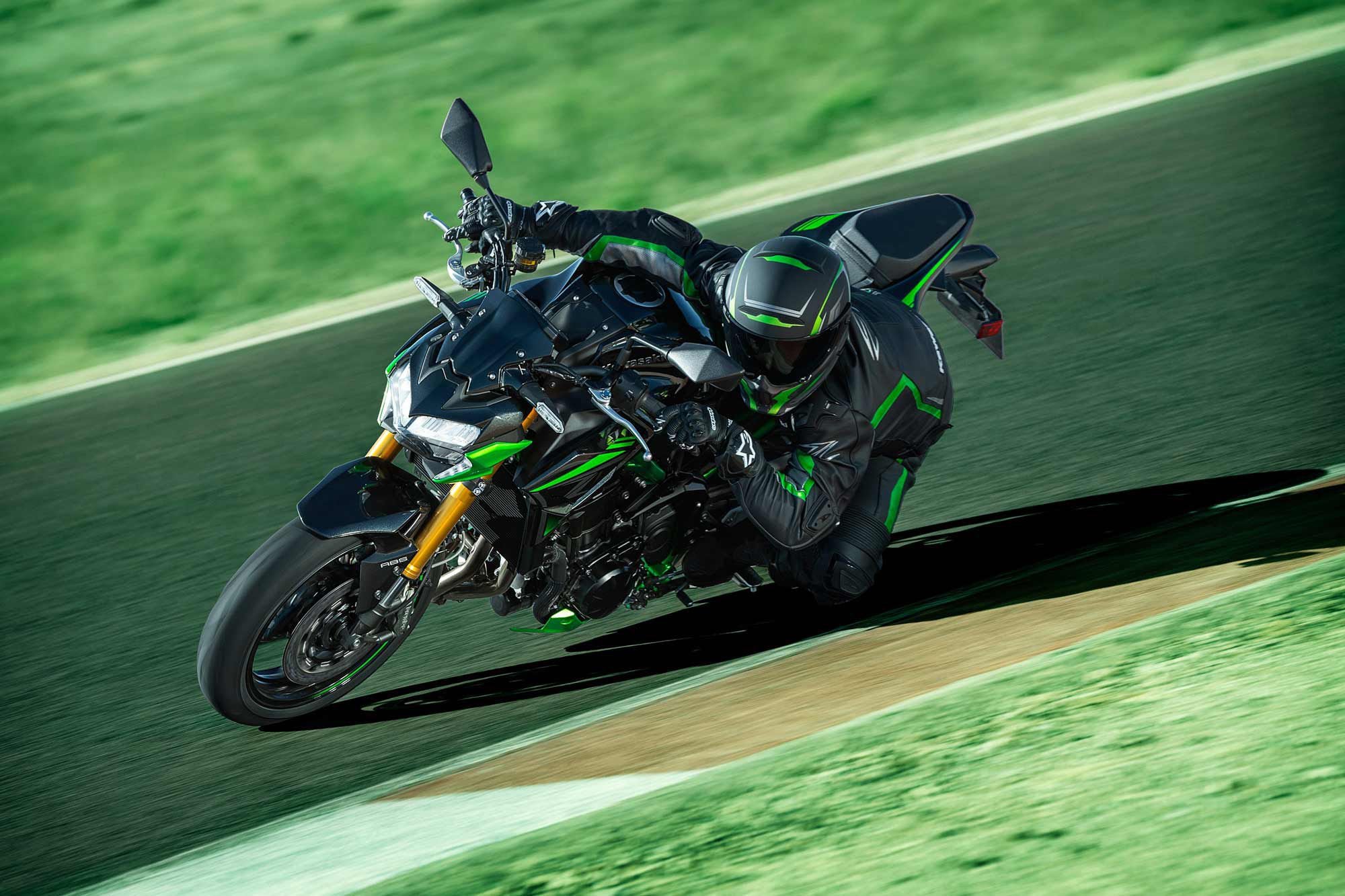 “<em>Sugomi</em>” styling is what Kawasaki says informs the sharper bodywork, as with the shaped engine shrouds and headlight cowl.