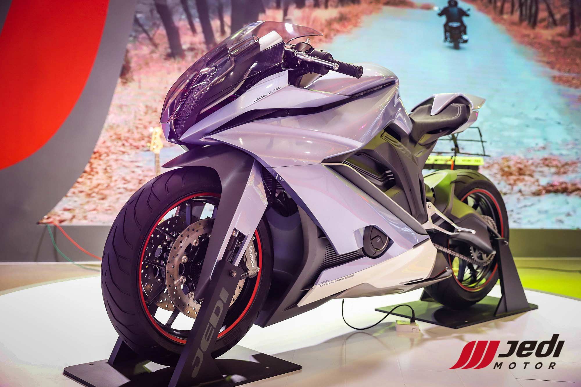 Jedi Motor’s Vision K750 middleweight may have been presented as a concept, but it looks very close to production ready.