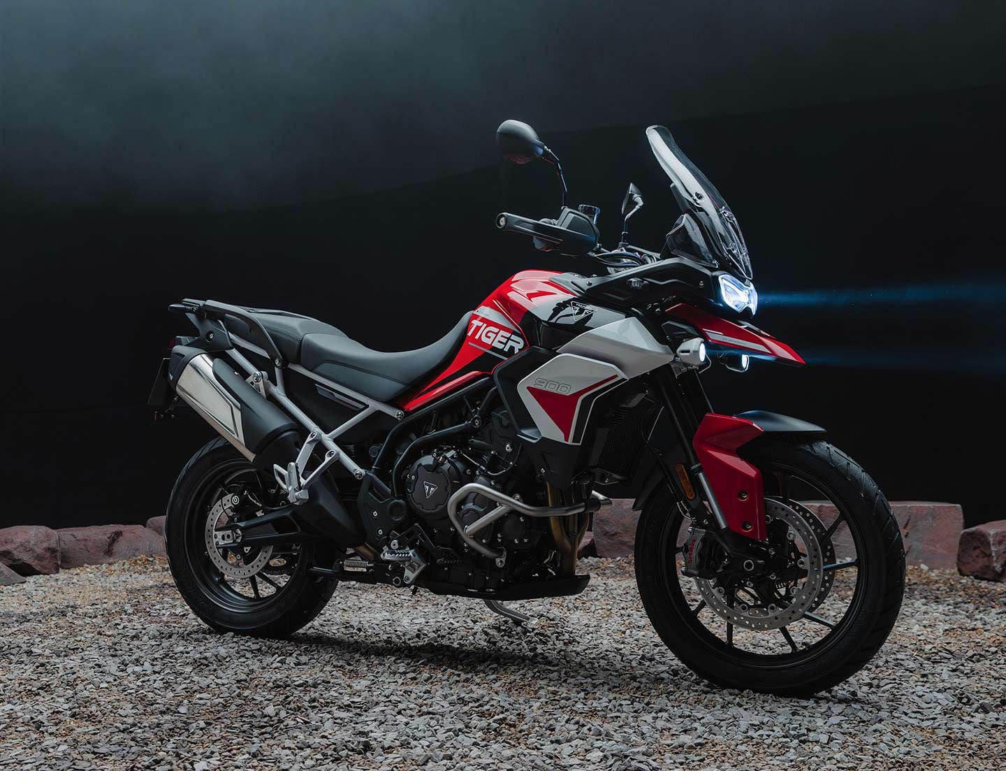 A 19-inch cast front wheel and more stately profile on the 2024 Triumph Tiger 900 GT Aragón Edition.
