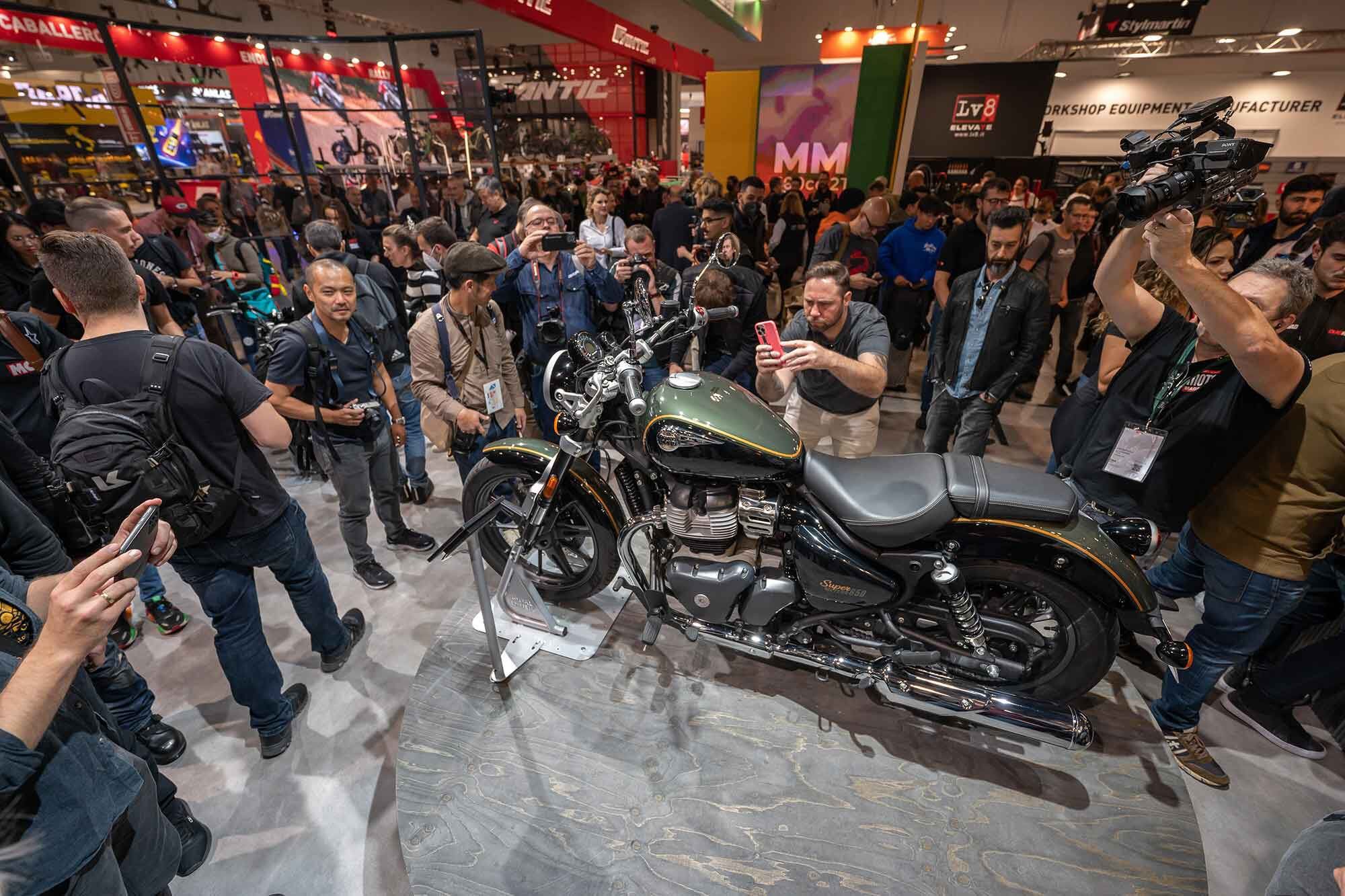 New Super Meteor models debuted to a hungry group of journalists at EICMA in Milan.