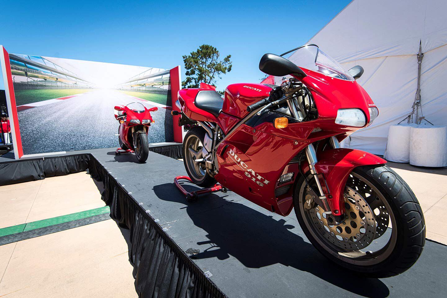 The Ducati 916 celebrates 30 years in 2024 and Ducati plans to commemorate that historic model with a special edition of the Panigale V4.