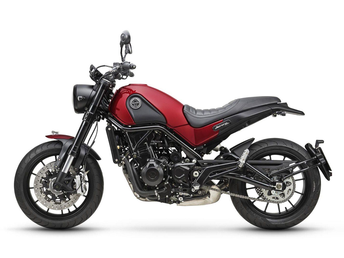 It’s likely we’ll also see the same parallel-twin engine from the Leoncino though it may use a larger 550cc displacement.