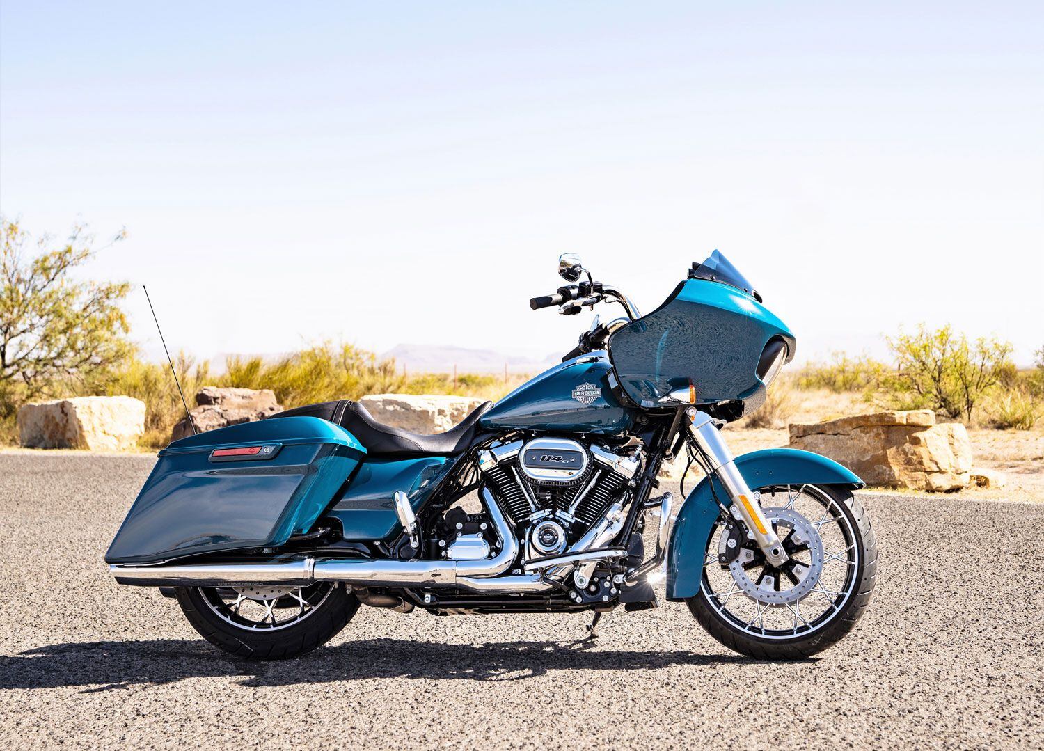 New Billiard Teal paint, Prodigy wheels, new air cleaner cover, but no Daymaker for the Road Glide Special.