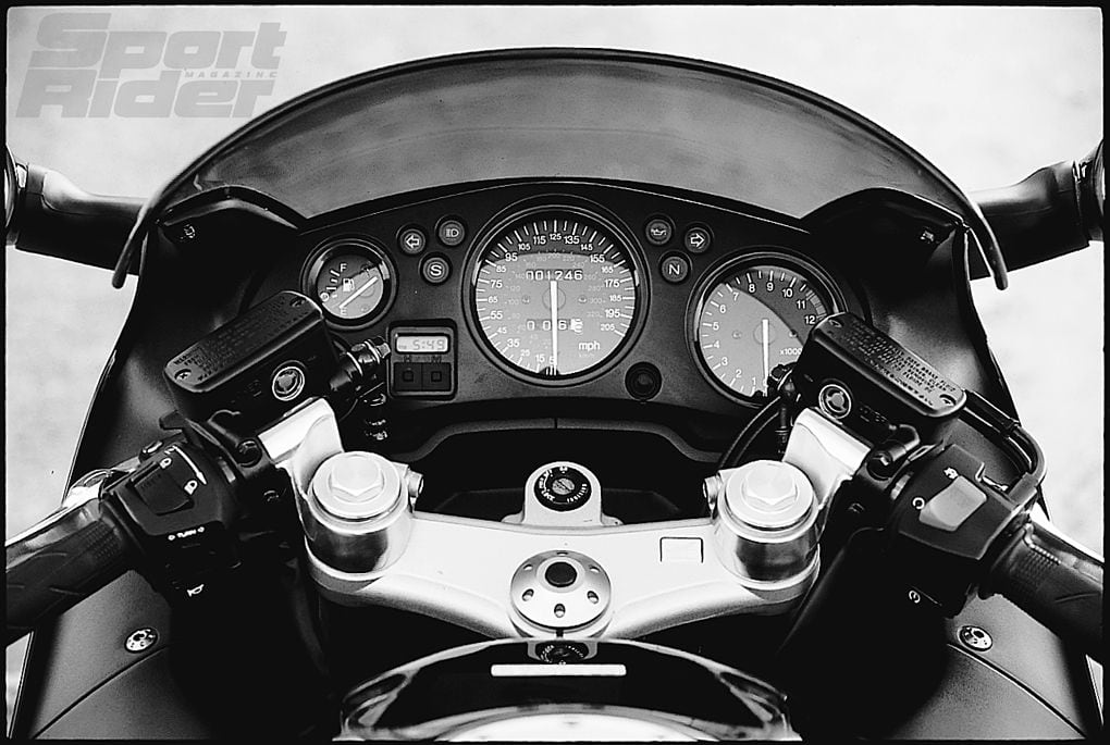 SR Archive: 1997 Honda CBR1100XX Road Test | Cycle World