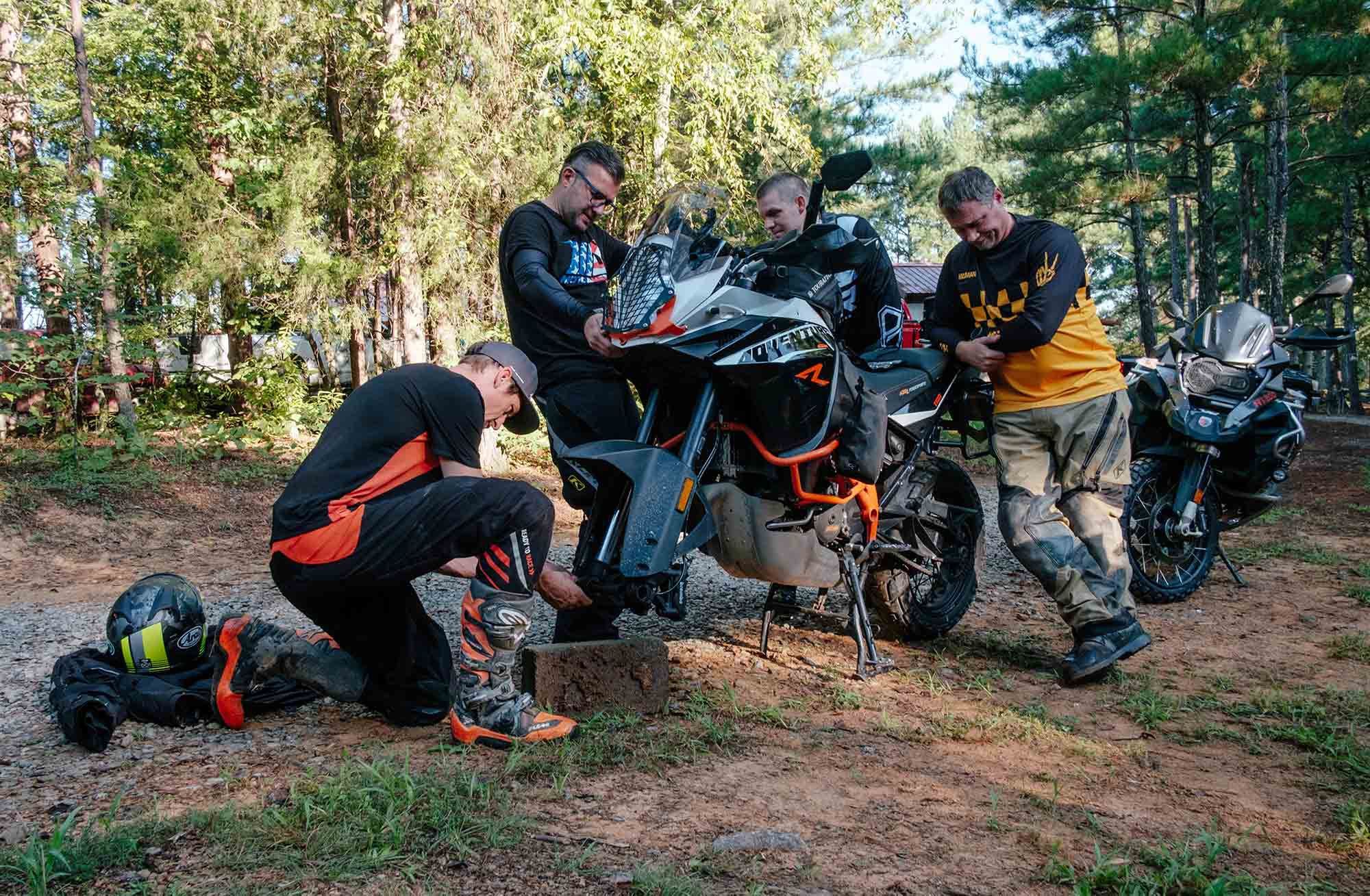 Birch showing some real-time tire swapping on my 1190 Adventure R.