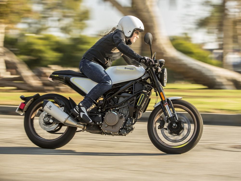 shayna texter flat track racer