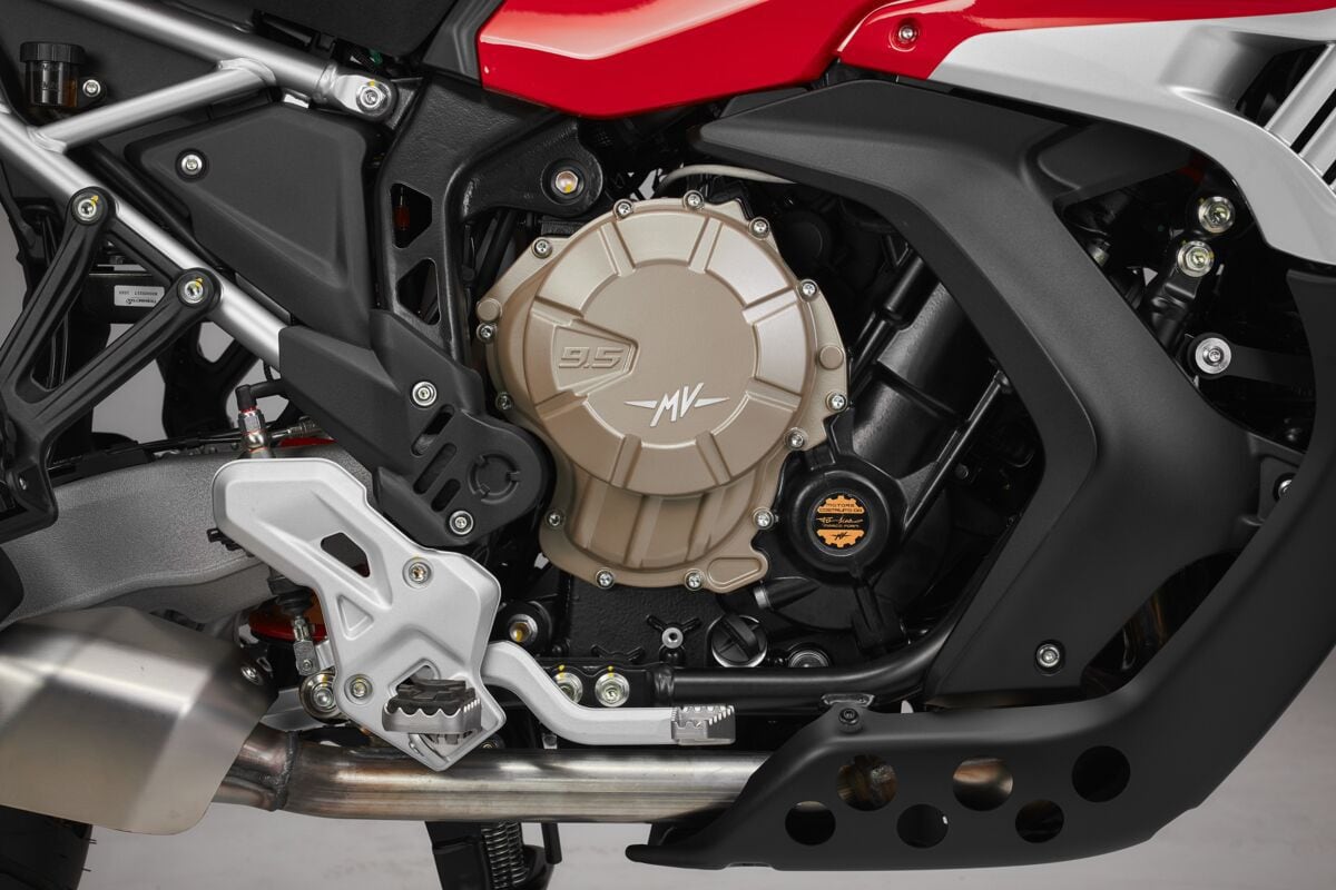 The Enduro Veloce has a steel frame and removable subframe of the same material.