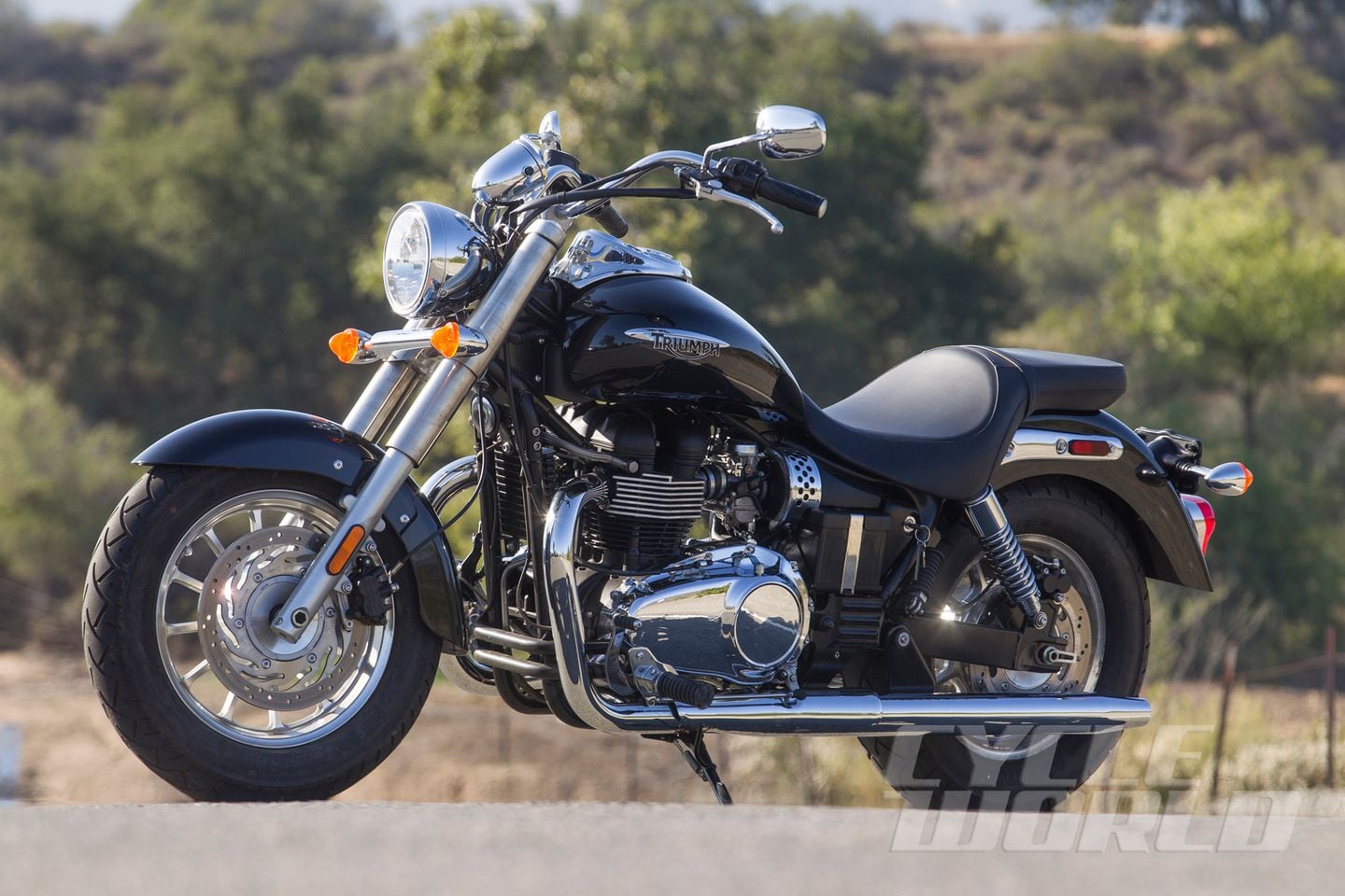 2015 Triumph America RIDING IMPRESSION Cruiser Motorcycle Review