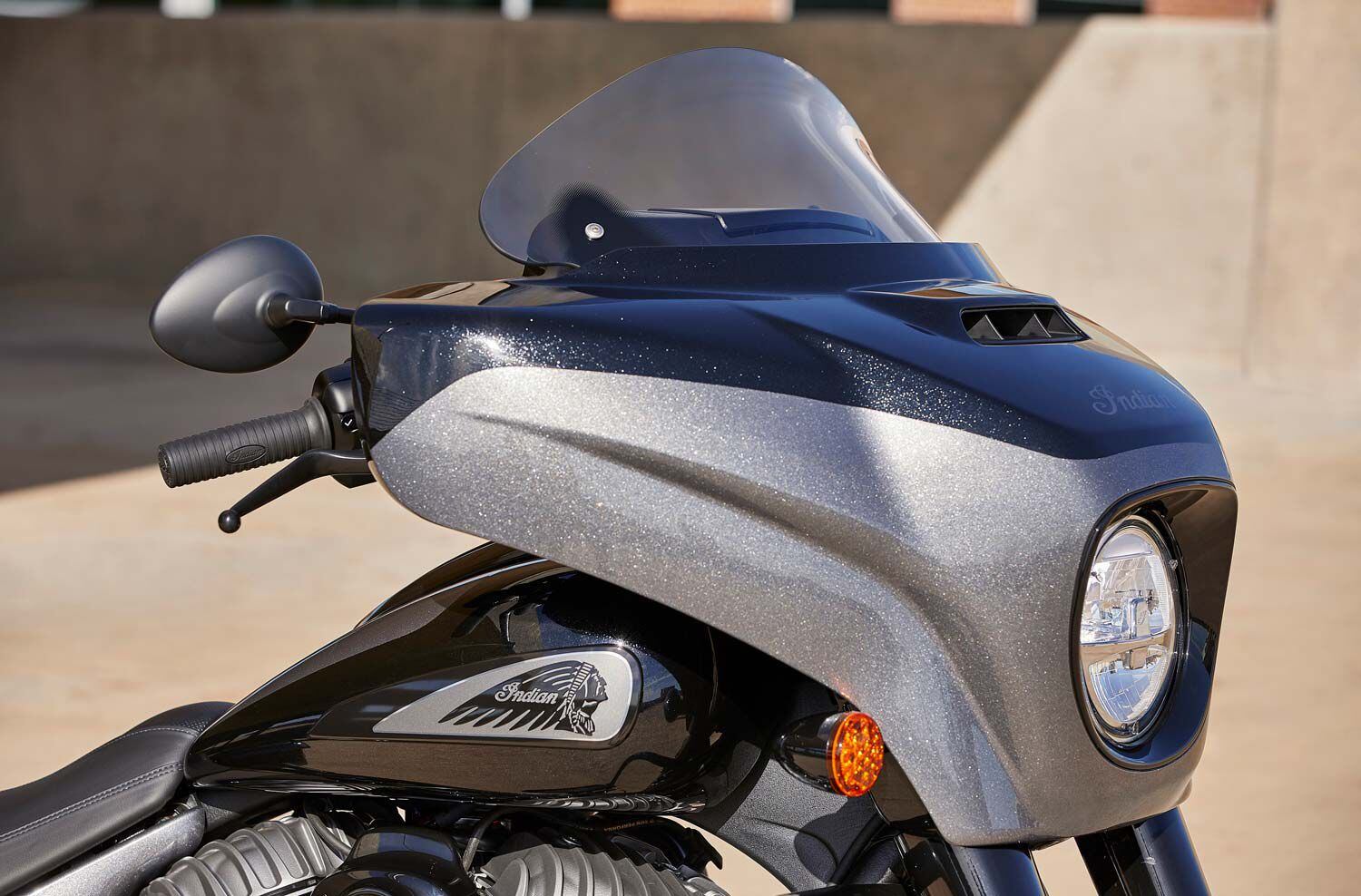 The adjustable tinted shield and streamlined fairing also return unchanged for 2021.