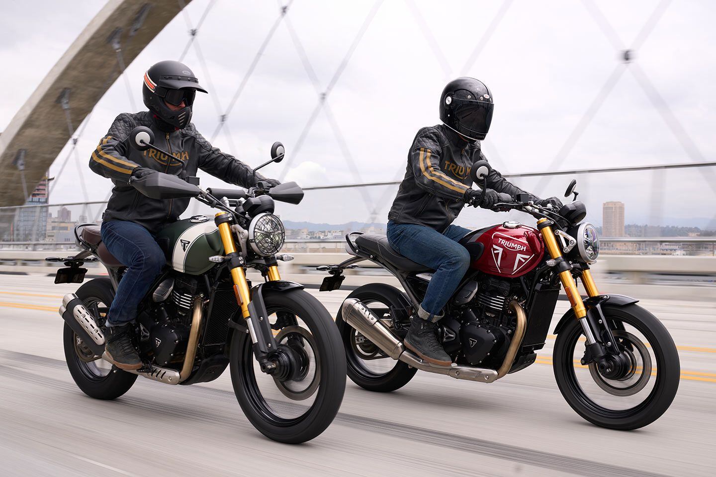 Although much is shared between the Speed 400 and Scrambler 400 X, it’s clear Triumph equipped and developed the two for two different missions.